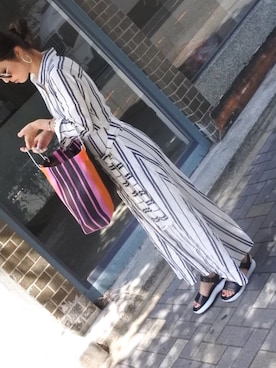 「プラダ」｜「アイテム（シャツワンピース）」を使った、piichanさん（レディース・162cm）の夏コーディネート