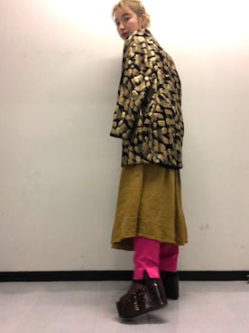 「アイテム（その他アウター、ゴールド系）」を使った、リンコさん（レディース・153cm）の秋コーディネート