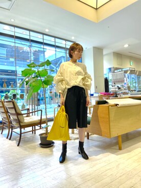 「iIのアイテム（シャツ/ブラウス、ホワイト系）」を使った、minamiさん（レディース・156cm）の冬コーディネート