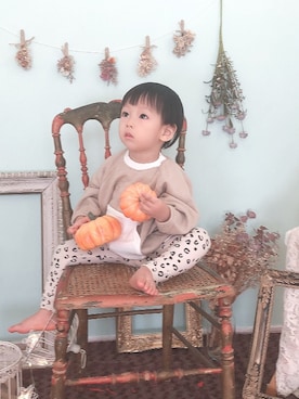 「アイテム（スウェット）」を使った、aopsayapさん（キッズ・90cm）の秋コーディネート