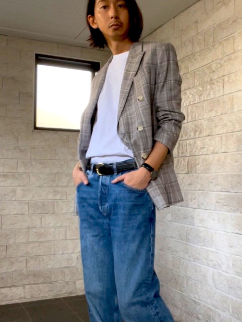 「ダブルブレスト、ジャケット、デニム、デニムパンツ、ワイドパンツ、チェック、シンプル、大人カジュアル、カジュアル、きれいめカジュアル」｜「ZARAのアイテム（テーラードジャケット、その他）」を使った、Yoshiさん（メンズ・180cm）の春コーディネートの1枚目の写真