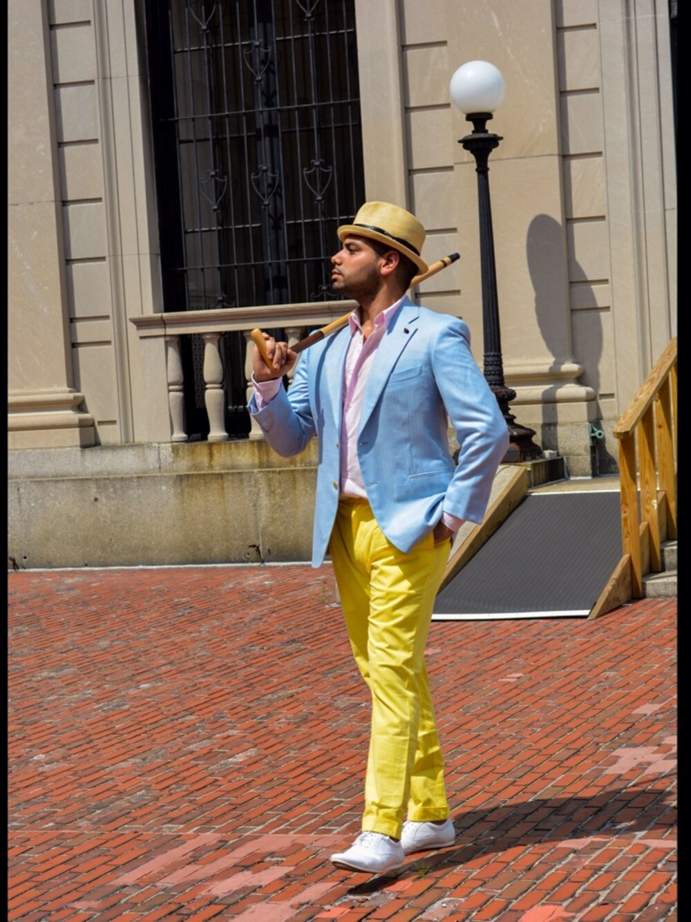 「ALDO、flats、H&M、top」｜Guy Viteriさん（メンズ）の夏コーディネートの1枚目の写真
