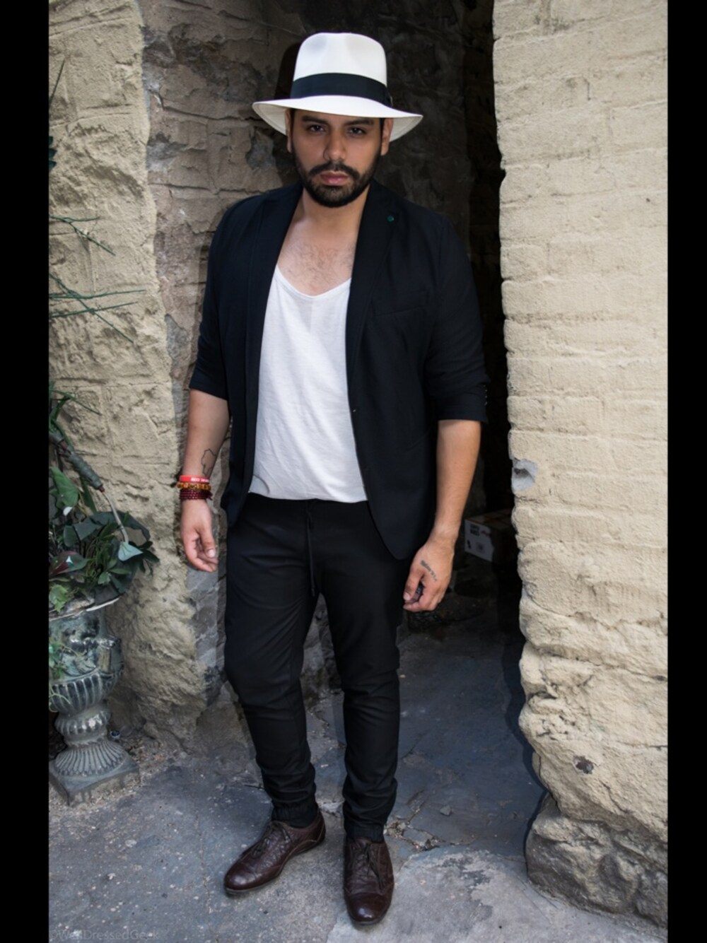 「blazer、ZARA MAN」｜Guy Viteriさん（メンズ）の夏コーディネートの1枚目の写真