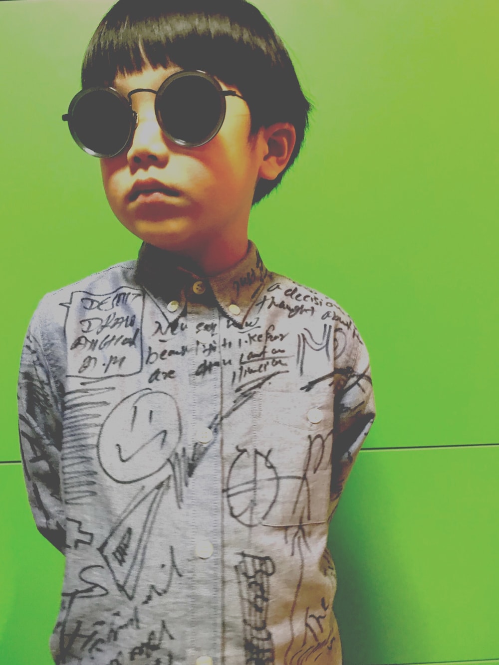 「シャツ、キノコヘアー、THEPARKSHOP、EYEVAN7285、5歳男の子、ミルシ」｜「THE PARK SHOPのTHE PARK SHOP/LAZYBOY SHIRTS（シャツ/ブラウス、ブルー系）」を使った、ミミシミルシさん（キッズ・120cm）の春コーディネートの1枚目の写真