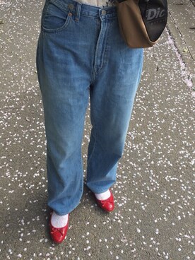 「cepo（セポ）のリビルドタックストレート（デニムパンツ、ブルー系）」を使った、s a k iさん（レディース・165cm）の春コーディネート