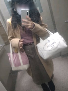 「プラダ」｜「アイテム（チェスターコート）」を使った、えりさん（レディース・147cm）の秋コーディネート