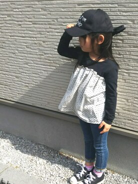 「CONVERSE（コンバース）のCONVERSE / KID'S JACK PURCELL SLIP（スニーカー、ブラック系）」を使った、ぷんさん（キッズ・80cm）の春コーディネート