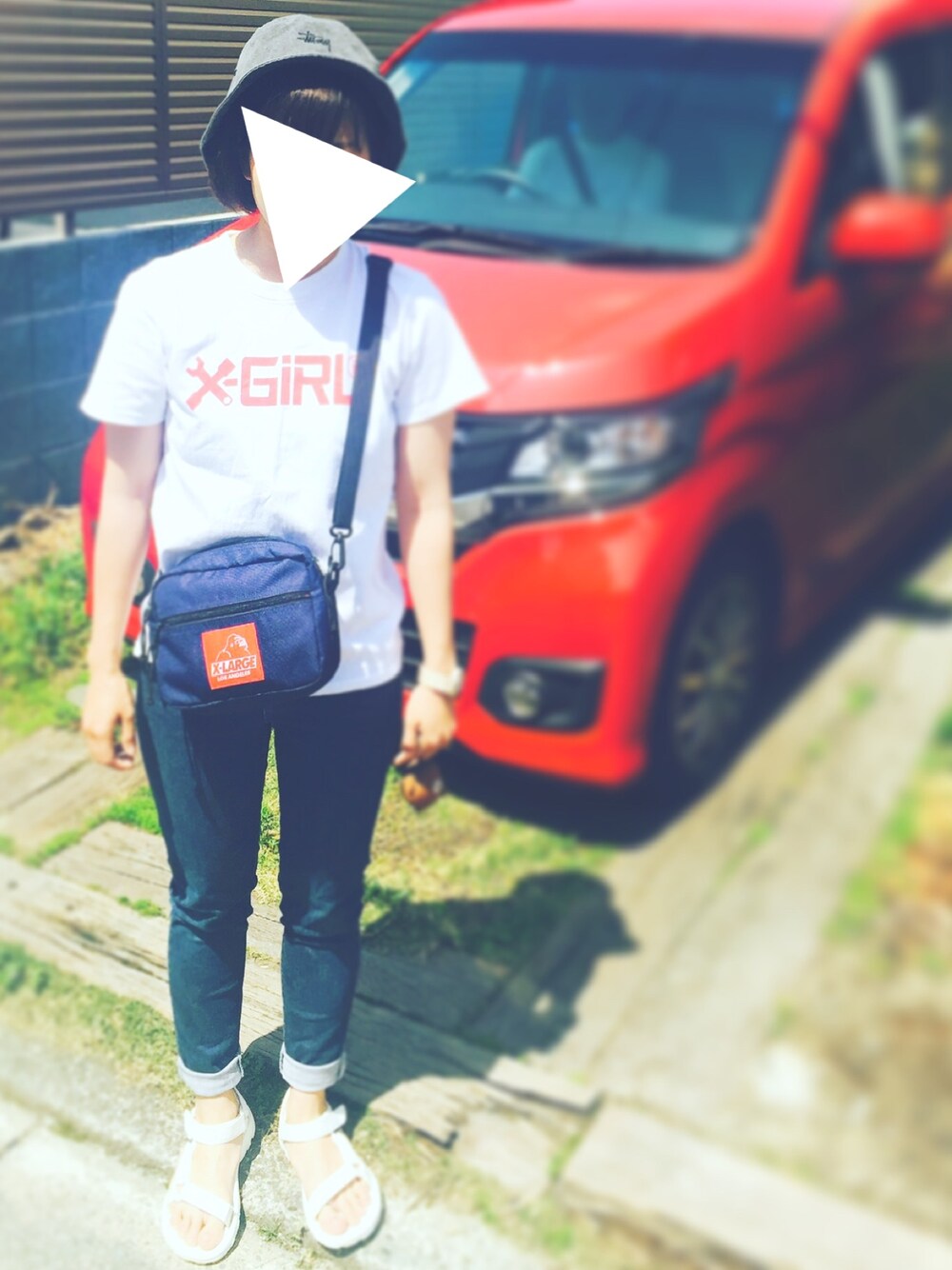 「休日スタイル、春コーデ」｜「XLARGEのOG PATCHED SHOULDER BAG（ショルダーバッグ、ブルー系）」を使った、Em◎さん（レディース・155cm）の春コーディネートの1枚目の写真