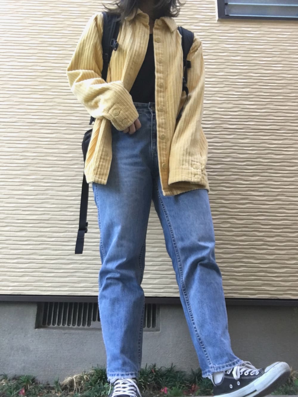 「春コーデ、今日のコーデ、おしゃれさんと繋がりたい、スニーカー、コンバース、古着MIX、韓国、古着」｜「flowerのvintagelike denim ～ビンテージライクデニム（デニムパンツ、ブルー系）」を使った、ayanon**さん（レディース・154cm）の春コーディネートの1枚目の写真