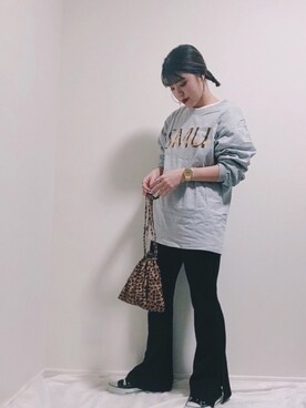 「やっぱりストリートが好き」｜「アイテム（財布/小物）」を使った、HITOMIさん（レディース・155cm）の秋コーディネート
