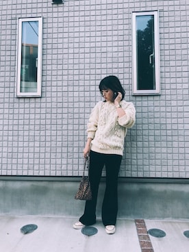 「LOWRYS FARM（ローリーズファーム）のアイテム（ポーチ）」を使った、HITOMIさん（レディース・155cm）の秋コーディネート