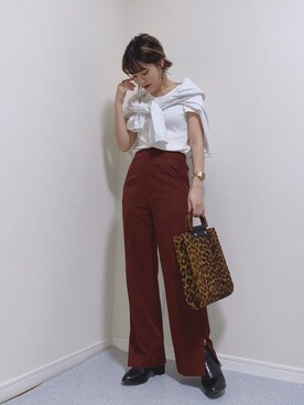 「MAJESTIC LEGON（マジェスティックレゴン）のセンタープレスパンツ（その他パンツ）」を使った、HITOMIさん（レディース・155cm）の秋コーディネート