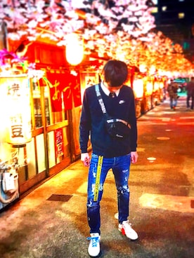「OFF-WHITE」｜「アイテム（その他トップス）」を使った、れのんさん（メンズ・186cm）の春コーディネート