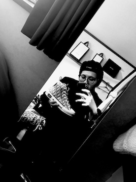 「SAINT LAURENT PARIS（サンローランパリ）のアイテム（テーラードジャケット）」を使った、ryuさん（メンズ・172cm）の冬コーディネート