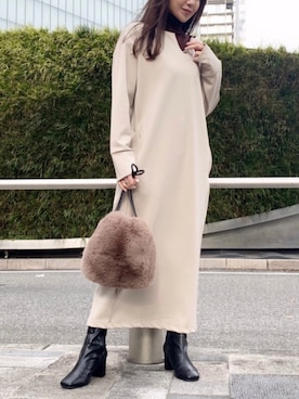 「アイテム（ワンピース/ドレス、ベージュ系）」を使った、crie_shizukaさん（レディース・155cm）の冬コーディネート