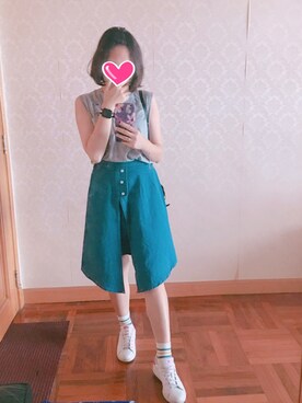 「adidas（アディダス）のアイテム（スニーカー、ホワイト系）」を使った、Weng Manさん（レディース）の秋コーディネート
