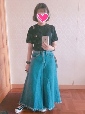 「UNIQLO（ユニクロ）のアイテム（Tシャツ/カットソー、ブラック系）」を使った、Weng Manさん（レディース）の秋コーディネート