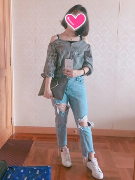 「adidas（アディダス）のアイテム（スニーカー、ホワイト系）」を使った、Weng Manさん（レディース）の秋コーディネート
