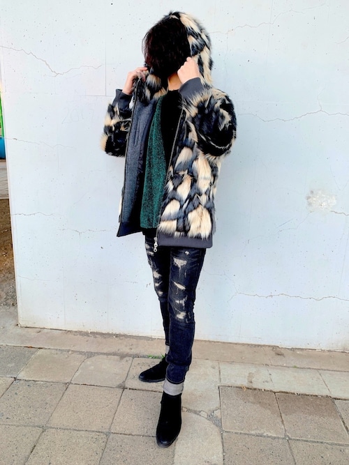 美品【ノーアイディー】MIXフェイクフーデッドBLZ ファーコート　ジャケット MIXフェイクファーフーデッドBLZ | ノーアイディー(NO ID