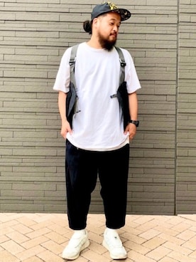 「EDWIN（エドウィン）のアイテム（チノパンツ）」を使った、Nishiさん（メンズ・165cm）の夏コーディネート