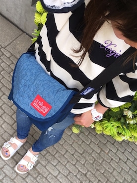 「アイテム（メッセンジャーバッグ、ブルー系）」を使った、azulさん（レディース・163cm）の春コーディネート