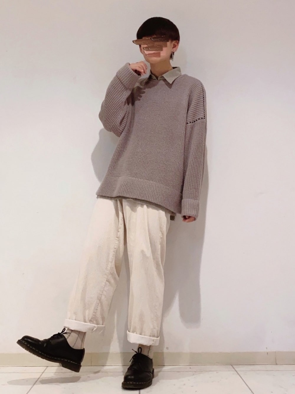 「今日のコーデ、ニット、ステッチ、ペールトーン、Dr.Martens、コーデュロイ、INTERFACTORY、RAGEBLUE、高校生、16歳」｜「INTER FACTORYのWEARISTA にっしー × INTER FACTORY　オーバーサイズステッチニット（ニット/セーター、ベージュ系）」を使った、Shotaさん（メンズ・174cm）の冬コーディネートの1枚目の写真