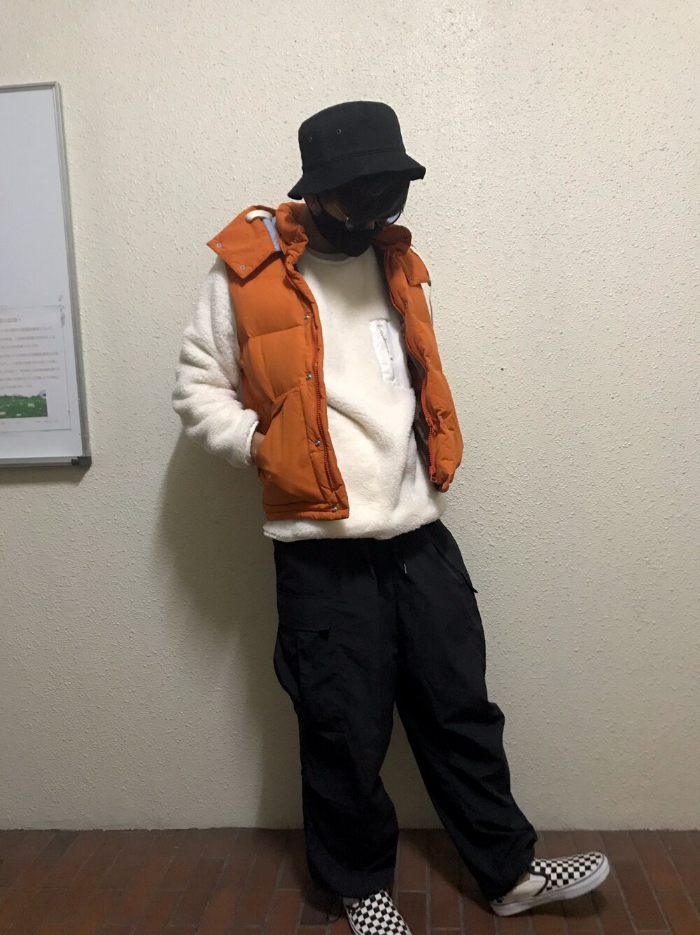 「冬コーデ、お洒落さんとつながりたい、休日スタイル、いいね、save、フォローお願いします🤑、ストリートコーデ、冬」｜「VANSのVANS ヴァンズ VN0A3JEXPU1 CLASSIC SLIP-ON 98 DX クラシック スリッポン 98 DX (ANAHEIM)CHECK（スニーカー、その他）」を使った、みおさん（メンズ・172cm）の冬コーディネートの1枚目の写真