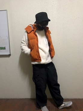 「G.O.C（ジーオーシー）のアイテム（カーゴパンツ）」を使った、みおさん（メンズ・172cm）の冬コーディネート