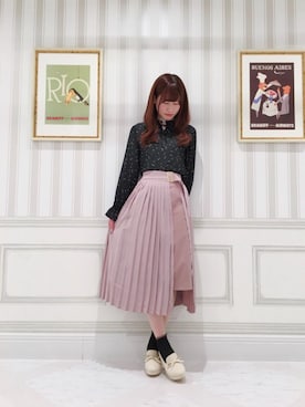 「MAJESTIC LEGON（マジェスティックレゴン）のタイニーハートブラウス（シャツ/ブラウス）」を使った、マジェスティックレゴンルミネ池袋店スタッフさん（レディース・155cm）の春コーディネート