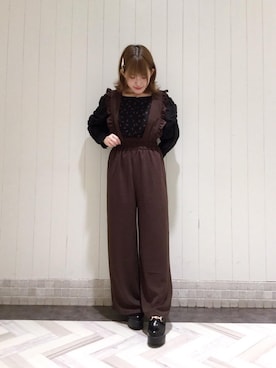 「小花柄」｜「アイテム（オールインワン・サロペット）」を使った、マジェスティックレゴンルミネ池袋店スタッフさん（レディース・147cm）の夏コーディネート