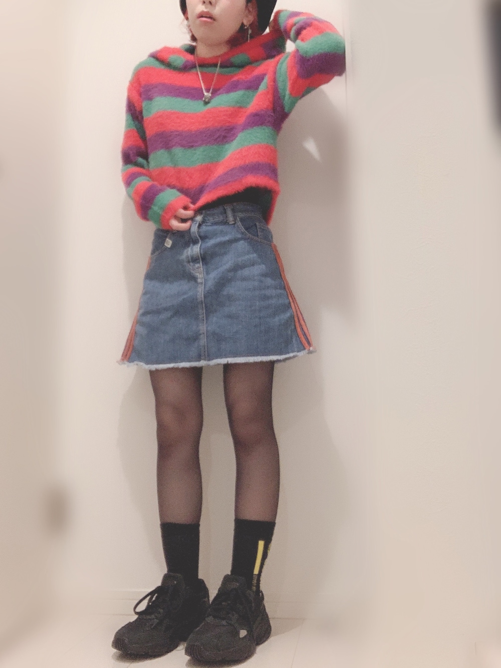Little sunny biteのデニムスカートを使った人気ファッション