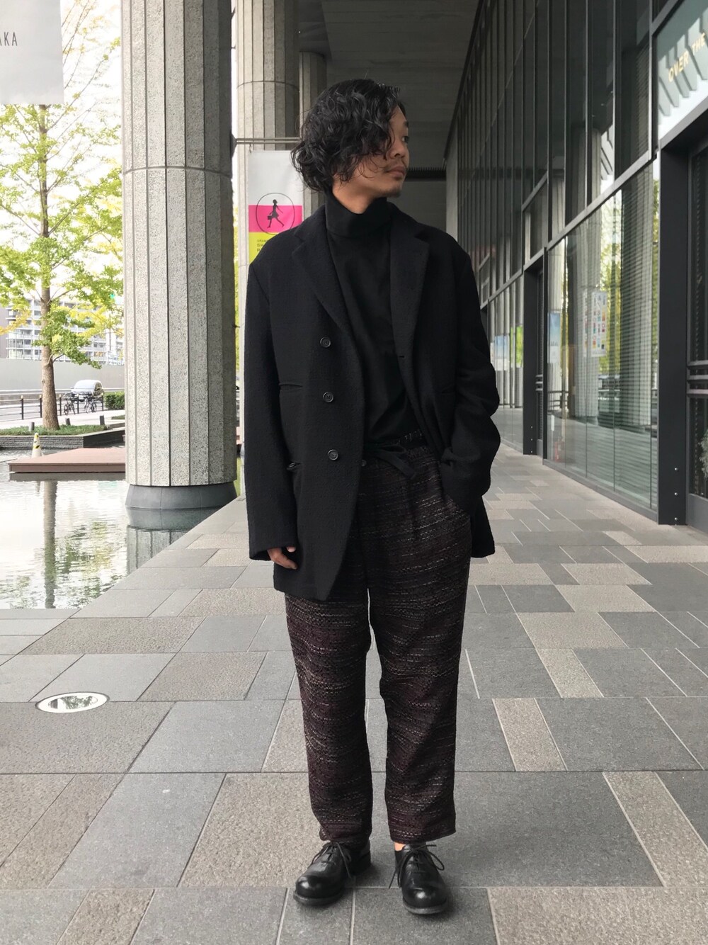 「CINI、forme d'expression、NEZU YOHINTEN、10sei0otto、johnbull、Johnbull Private labo、Dressages Johnbull Private labo、ジョンブル、ジョンブル　プライベート　ラボ(Johnbull Private labo)、モード」｜「CINIのアイテム（Tシャツ/カットソー、ブラック系）」を使った、Benshoさん（メンズ・178cm）の秋コーディネートの1枚目の写真