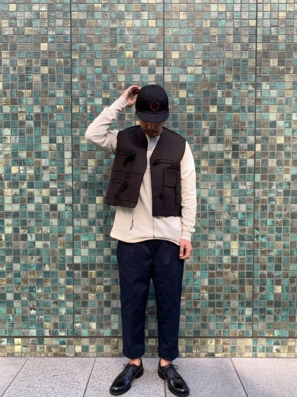 「PAPERMEN、rdv o globe、grenson、johnbull、Johnbull Private labo、Dressages Johnbull Private labo、ジョンブル、ジョンブル　プライベート　ラボ(Johnbull Private labo)、秋コーデ、ストリート」｜「PAPERMENのアイテム（ジャケット/アウター、ブラック系）」を使った、Benshoさん（メンズ・177cm）の夏コーディネートの1枚目の写真