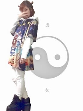 「パーカー×Tシャツ」｜(悠木)さん（レディース・155cm）の冬コーディネート