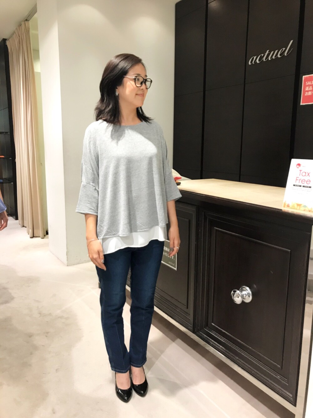 「Leeの【Lee】SLIM JEAN（デニムパンツ、ブルー系）」を使った、akihoさん（レディース・162cm）の夏コーディネートの1枚目の写真
