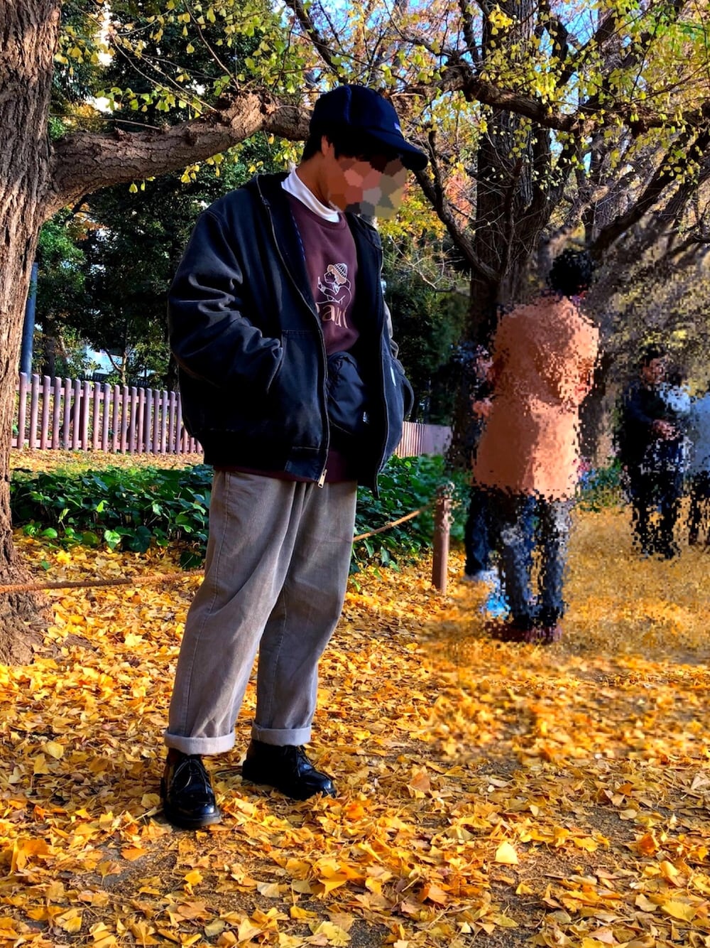 「2018マイベストコーデ、ゆるコーデ、Dr.Martens、古着、ワイドパンツ、古着MIX、いいね、save、フォローお願いします🤑」｜「bachのBACH/バッハ×JS：ACCESSORY BAG RS SMU＃（ショルダーバッグ、ブラック系）」を使った、HIROHIDEさん（メンズ・164cm）の冬コーディネートの1枚目の写真