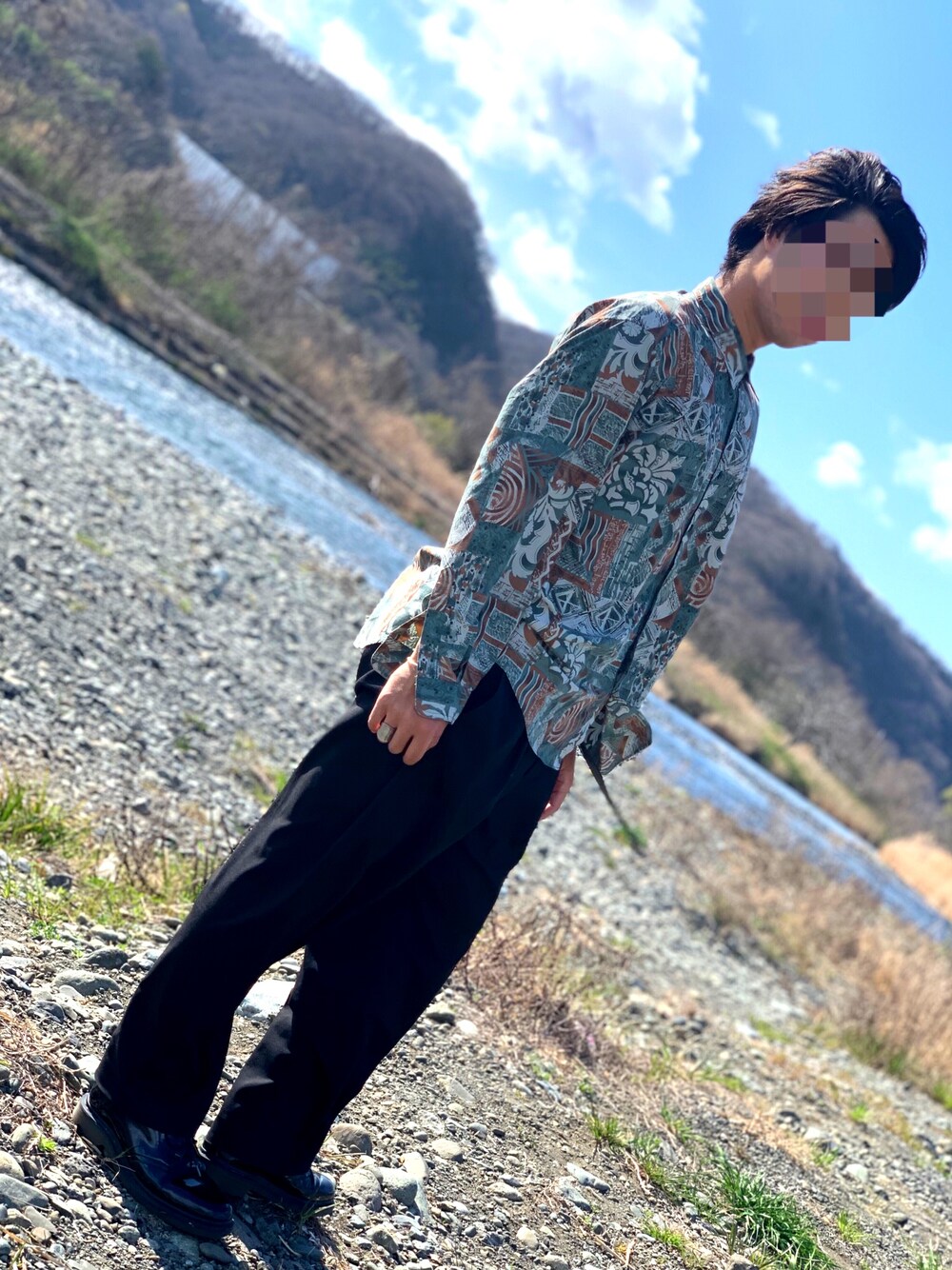 「ootd、はるコーデ、休日スタイル、低身長、プチプラ、柄シャツ、古着MIX、Dr.Martens、お洒落さんとつながりたい、いいね、save、フォローお願いします🤑」｜「古着のアイテム（トップス、その他）」を使った、HIROHIDEさん（メンズ・164cm）の春コーディネートの1枚目の写真