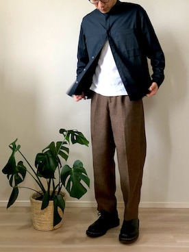 「MHL.」｜「アイテム（その他アウター）」を使った、Akiさん（メンズ・175cm）の春コーディネート