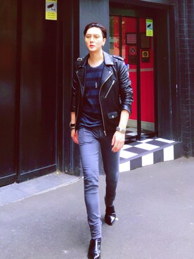 「YSL（ワイエスエル）のアイテム（ブーツ）」を使った、Xzyさん（メンズ・179cm）の冬コーディネート