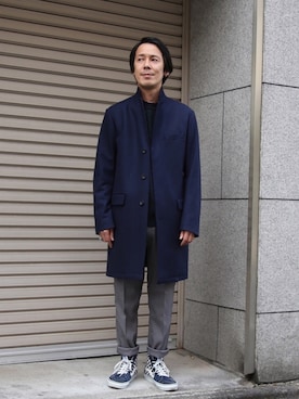 「FACTOTUM（ファクトタム）のアイテム（チェスターコート）」を使った、ShikouHiwatashiさん（メンズ・170cm）の秋コーディネート
