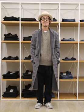 「FACTOTUM（ファクトタム）のアイテム（チェスターコート）」を使った、ShikouHiwatashiさん（メンズ・170cm）の秋コーディネート
