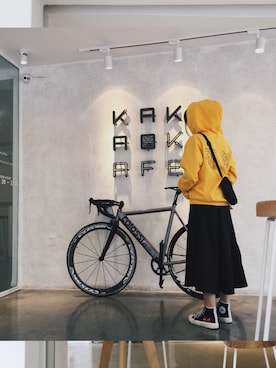 「アイテム（おもちゃ、ブルー系）」を使った、Katkatnotcoolさん（レディース・158cm）の冬コーディネート