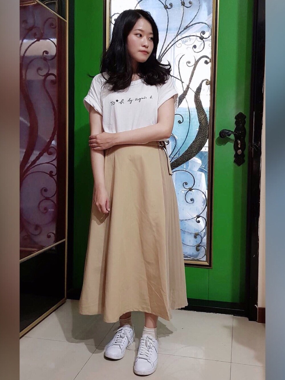 「低身長コーデ、tobbyagnesb、GU」｜「To b. by agnes b.のW984 TS　ロゴTシャツ（Tシャツ/カットソー、ホワイト系）」を使った、晴ʕ•ᴥ•ʔ🇹🇼さん（レディース・153cm）の春コーディネートの1枚目の写真