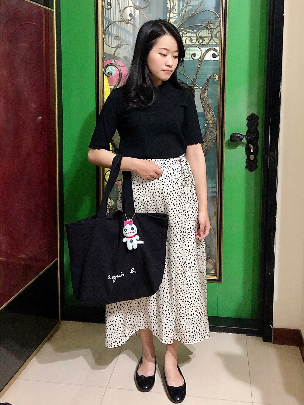 「LOWRYS FARM、agnes b.、UNIQLO」｜「LOWRYS FARMのメローハイネックプルオーバー　758056 （Tシャツ/カットソー、ブラック系）」を使った、晴ʕ•ᴥ•ʔ🇹🇼さん（レディース・153cm）の夏コーディネートの1枚目の写真