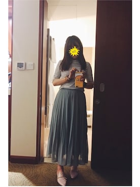 「UNIQLO（ユニクロ）のアイテム（ニット/セーター、ホワイト系）」を使った、LAMAさん（レディース・160cm）の春コーディネート