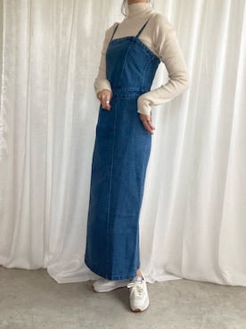「ホワイトスニーカー」｜「アイテム（ワンピース/ドレス）」を使った、laiyel STAFFさん（レディース・165cm）の春コーディネート