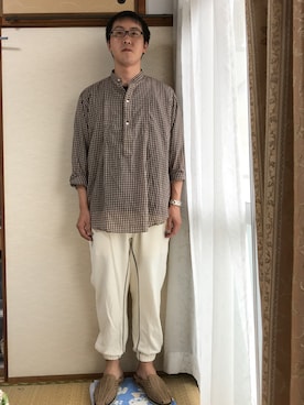 「TAKEO KIKUCHI（タケオキクチ）のアイテム（スリッポン）」を使った、はさんさん（メンズ・175cm）の夏コーディネート