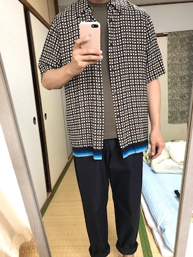 「Vlas Blomme（ヴラスブラム）のアイテム」を使った、はさんさん（メンズ・175cm）の夏コーディネート