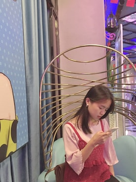 「w closet（ダブルクローゼット）のアイテム（Tシャツ/カットソー、レッド系）」を使った、lalaiさん（レディース）の春コーディネート