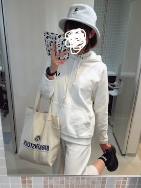 「アイテム（ピアス（両耳用））」を使った、ぺそさん（レディース・169cm・20代）の冬コーディネート
